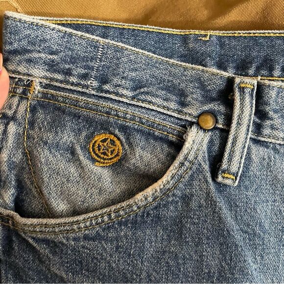 Wrangler Vintage George Strait Cowboy Boot Cut Jeans - Picture 4 of 8